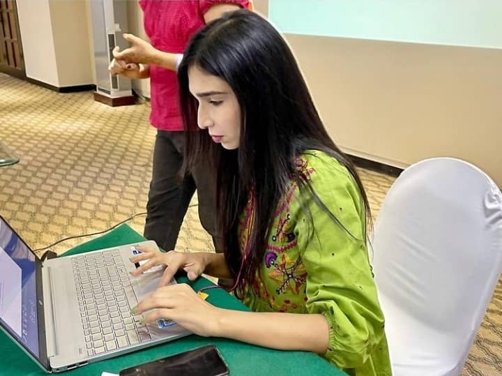 Sarah Gill Pakistan's first transgender doctor